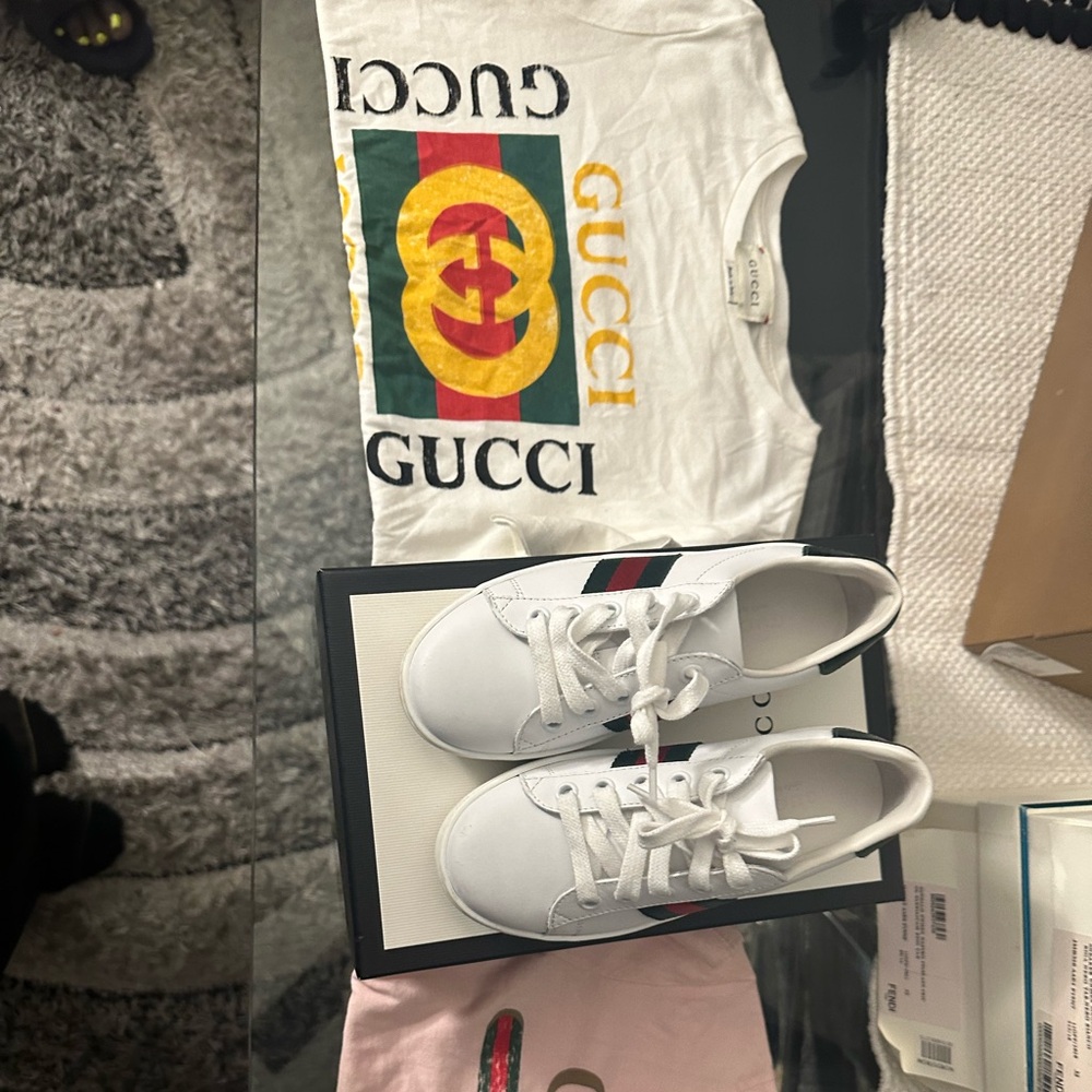 kids white unisex gucci shirt